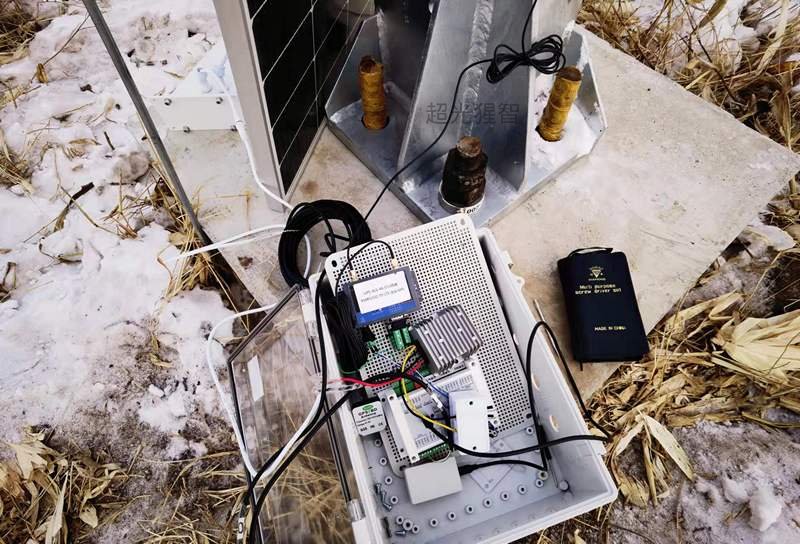 电塔螺栓监测传感器.jpg